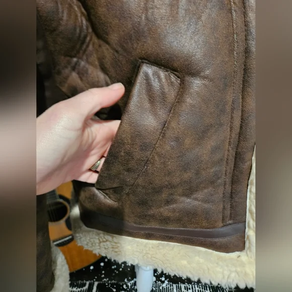 PACSUN Faux Leather Sherpa Moto Jacket. Brown/cream. Size Small - Picture 10 of 16